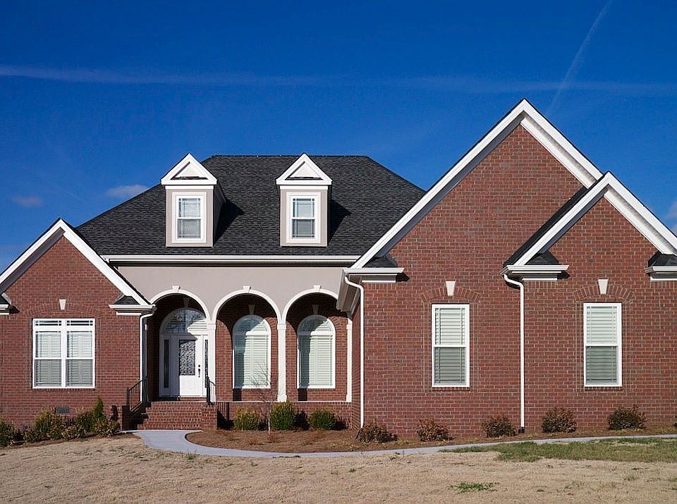 1st image of 708 Blueridge Dr
