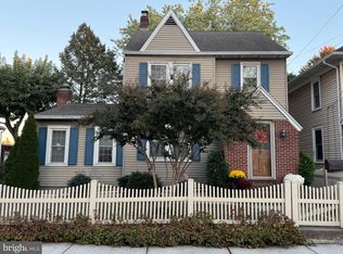 83 George St, Hanover, PA 17331