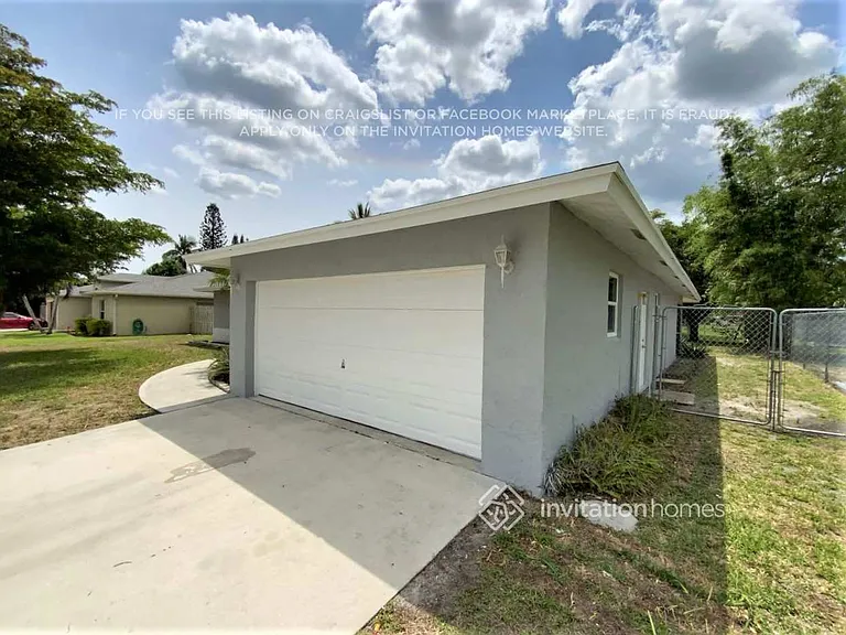 112 Granada St — Photo 3