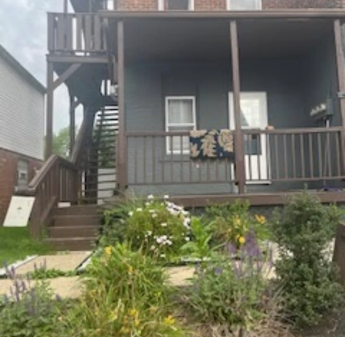 2 bed, 800 sqft, $825 — Photo 1