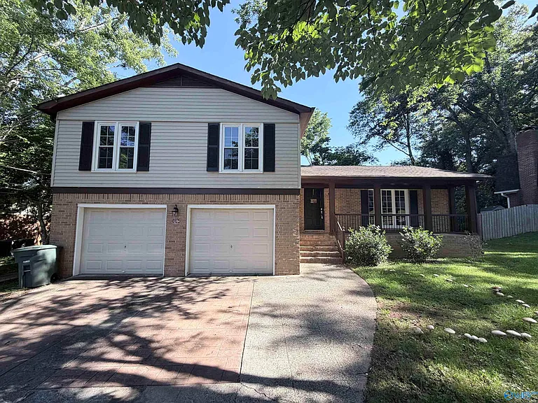11114 Hillwood Dr SE — Photo 1