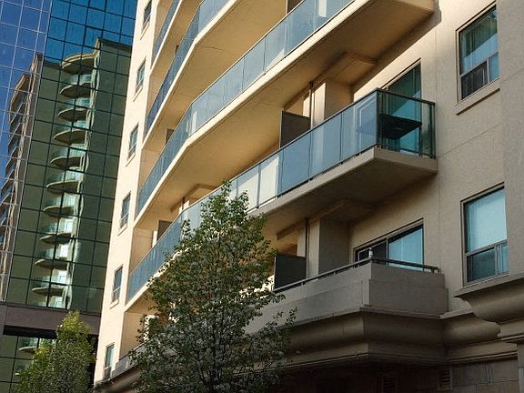 3rd image of 520 Talbot St #1565429