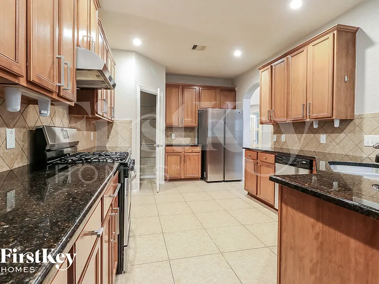 26029 Kings Mill Crest Dr — Photo 7