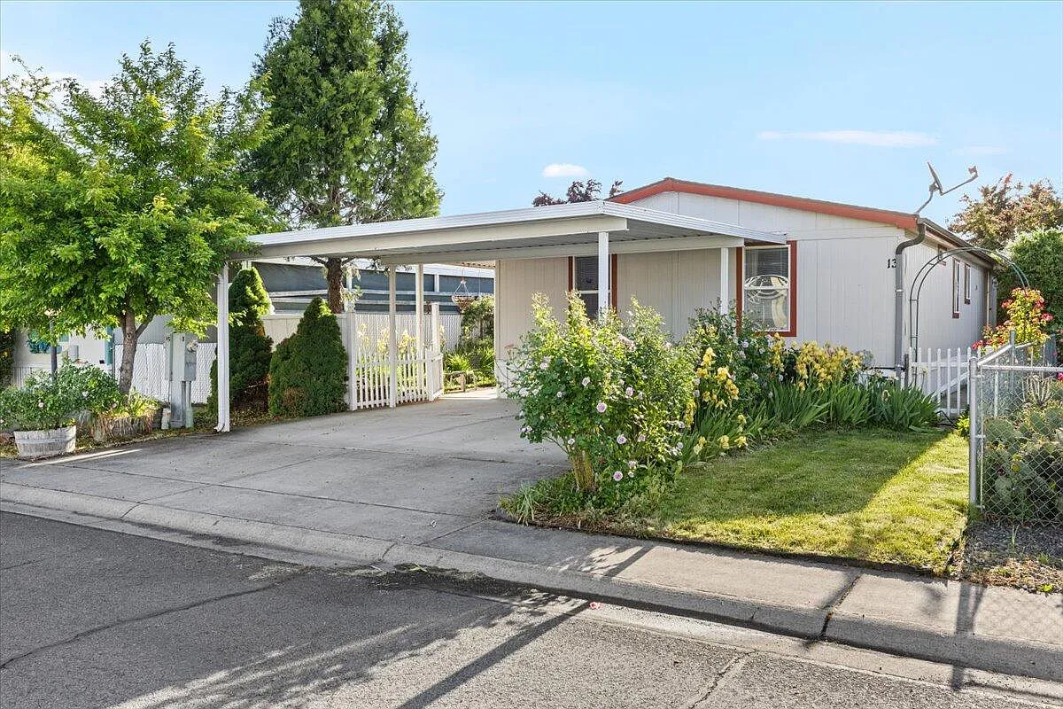 3501 Avenue C Space 13 photo 1