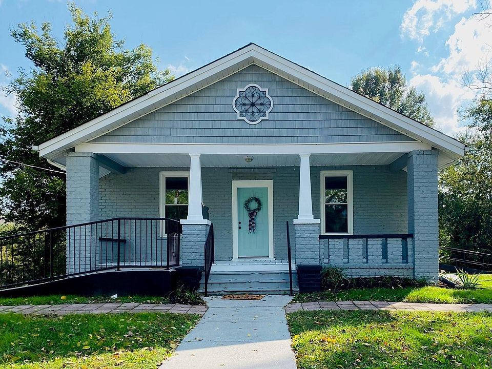 1st image of 1840 Woodbine Ave