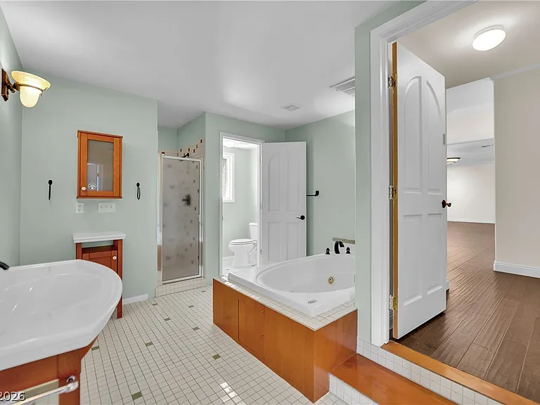 1250 Shadow Ln — Photo 21