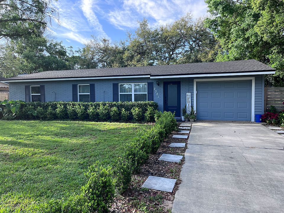 1st image of 2321 Pleasant Dr