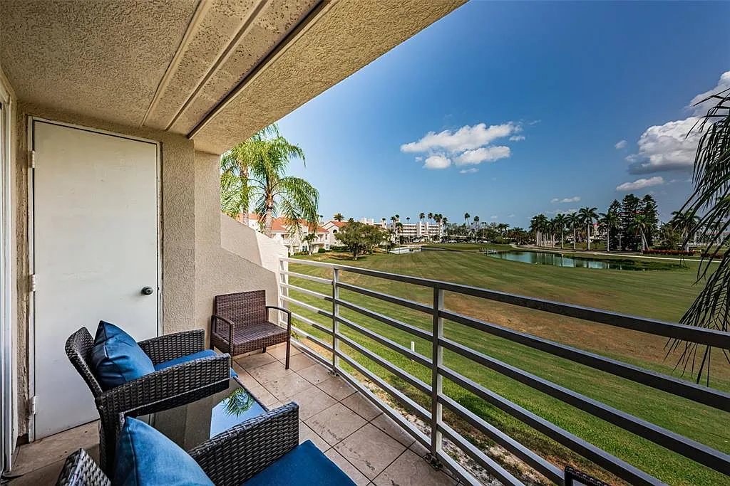 2 bed, 2.0 bath, 1140 sqft, $2,600 — Photo 4