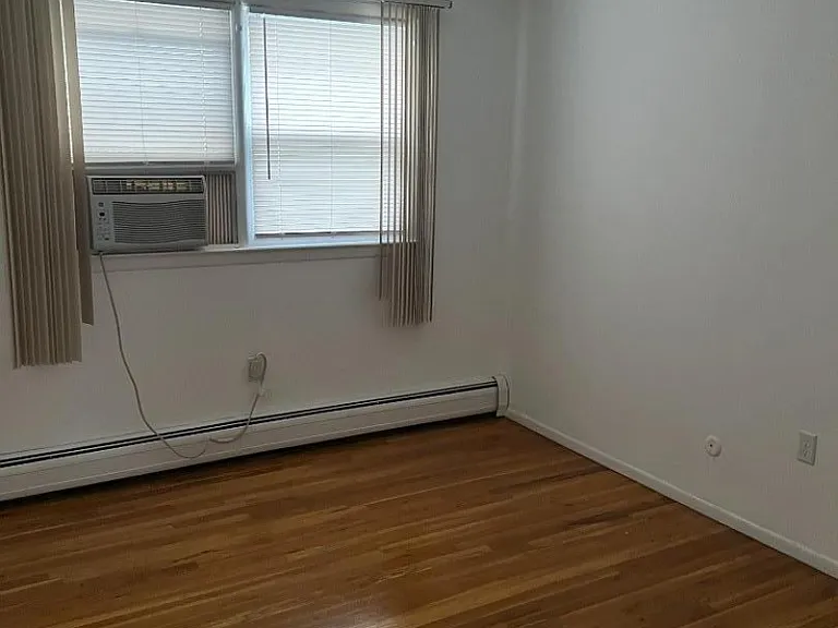 1024 Fanny St — Photo 9