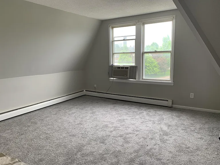 118 Cottage St #5 — Photo 12