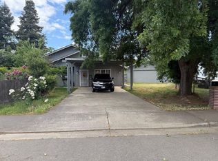 12936 Main St, Waterford, CA 95386