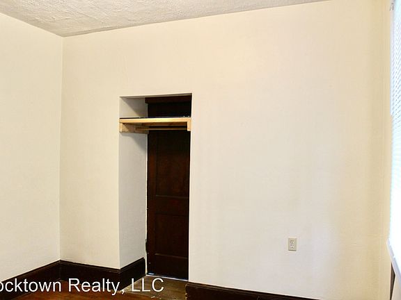 5th image of 350 E Elizabeth St #10559882