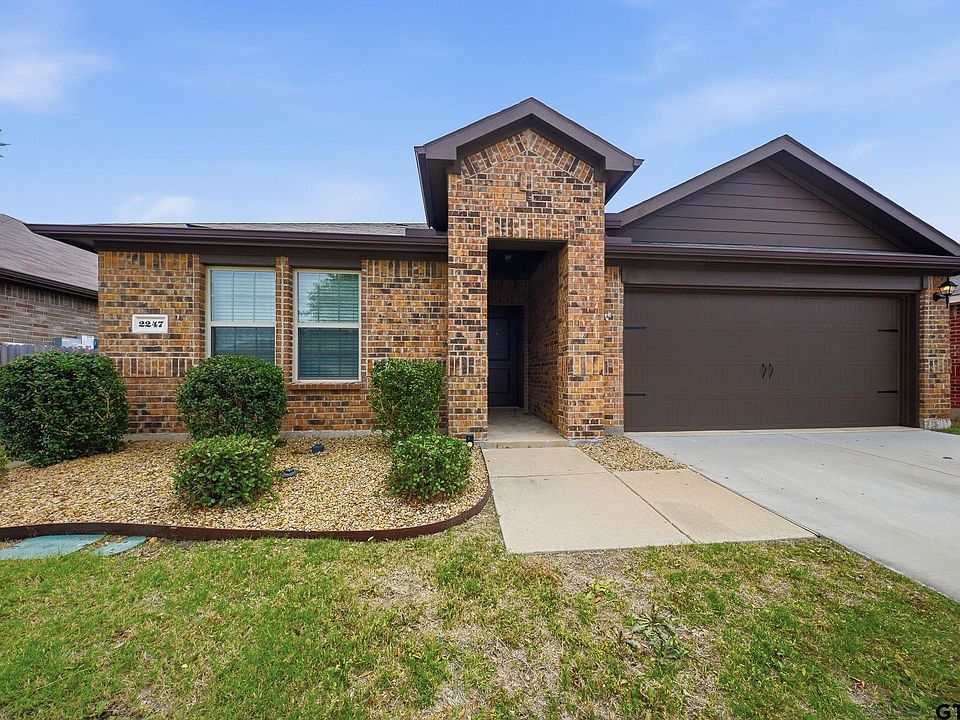 1st image of 2247 Vance Dr