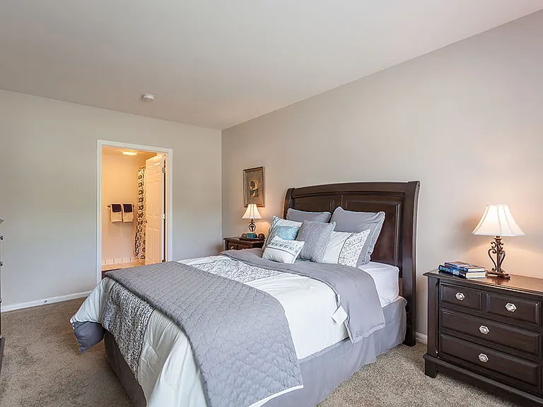 Oakmonte Apartment Homes — Photo 10