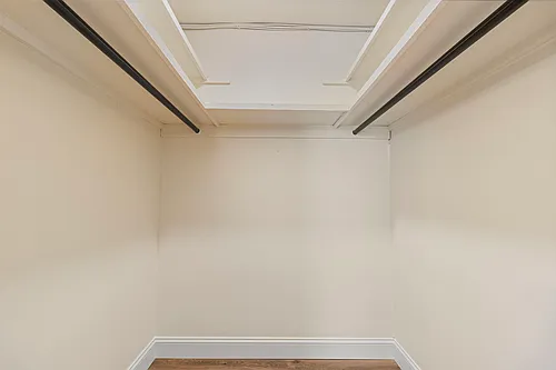 Floor plan newly renovated Large 1 bed deluxe