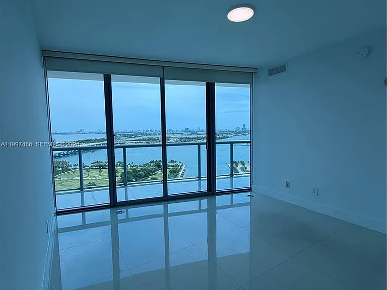 888 Biscayne Blvd #2709 — Photo 6