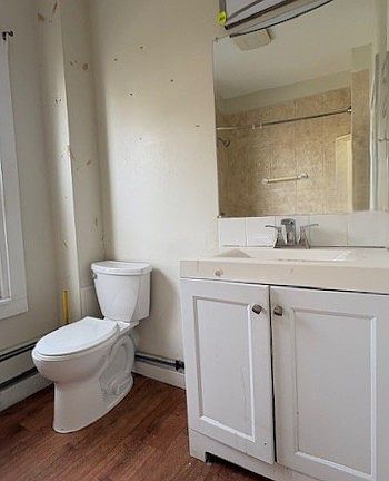 3rd image of 11 Henry St Floor 2