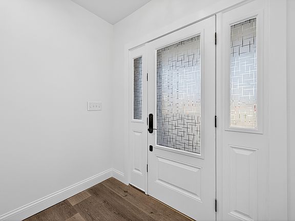 3rd image of 3906 Bates St