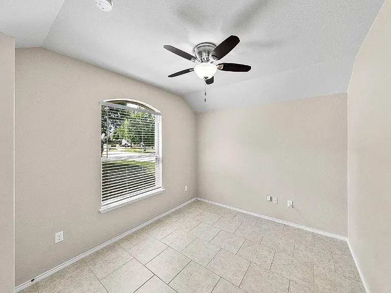 6097 Heron Dr — Photo 33