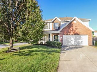 2716 Leafmore Dr, Greensboro, NC 27407