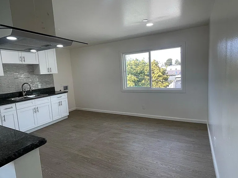 8827 Orchard Ave — Photo 3