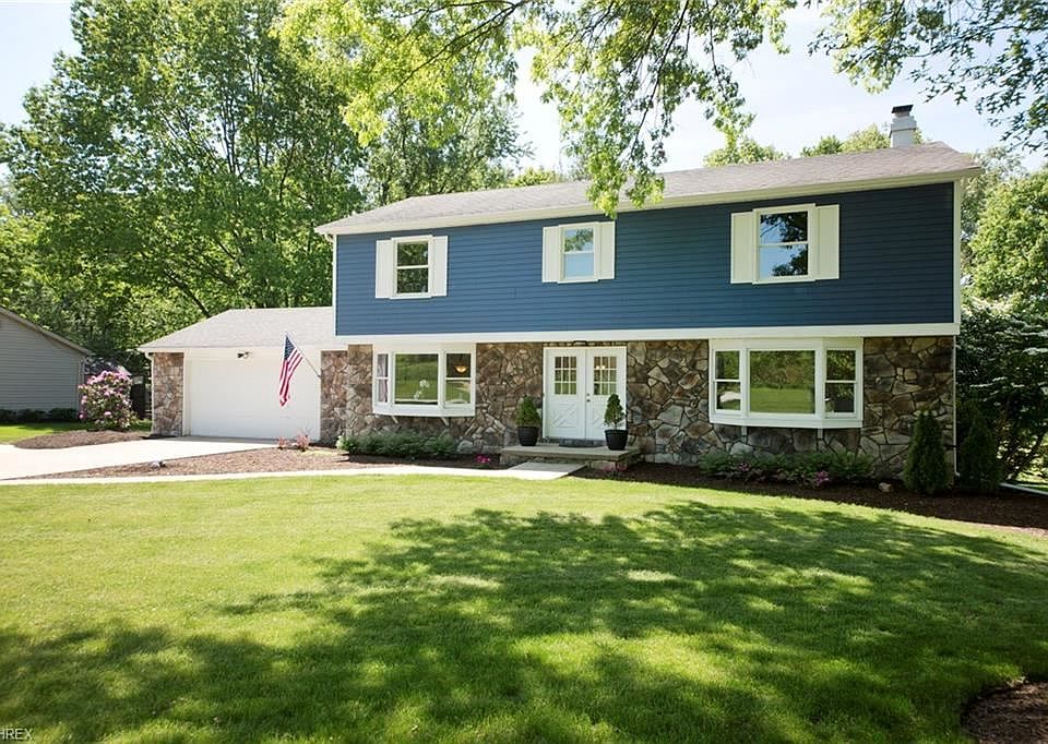 1st image of 8405 Stoney Brook Dr