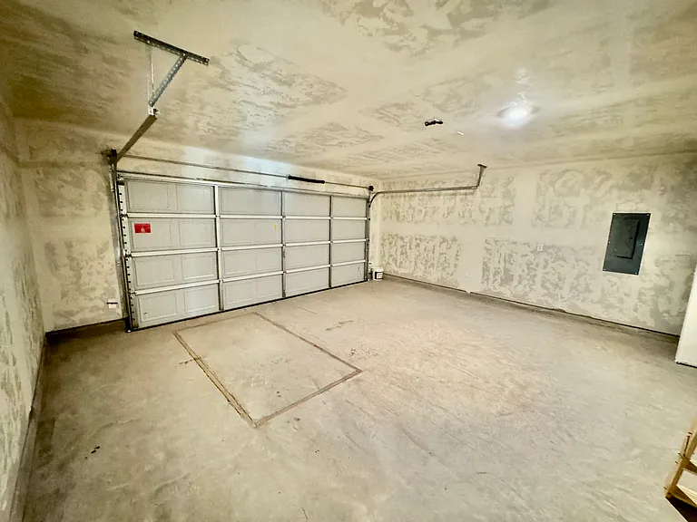 6100 Blackwood Ct — Photo 27
