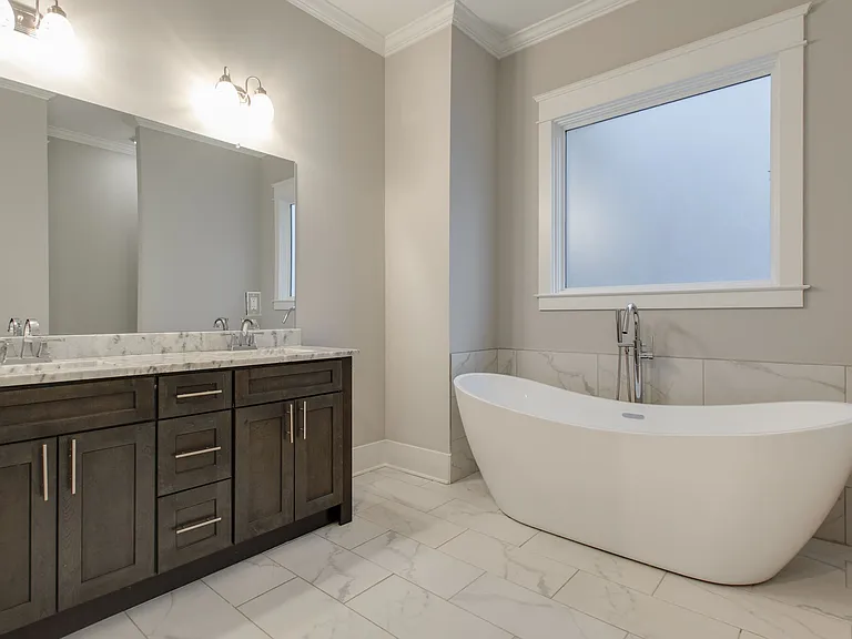 718 S 13th St — Photo 29