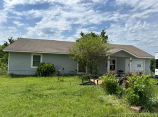 721 Hill St, Locust Grove, OK 74352