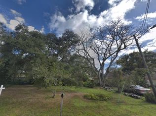 7911 Lakeshore Dr #12, Tampa, FL 33604