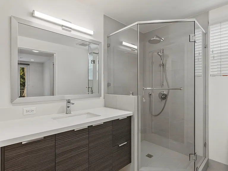 6038 Carlton Way #106 — Photo 16