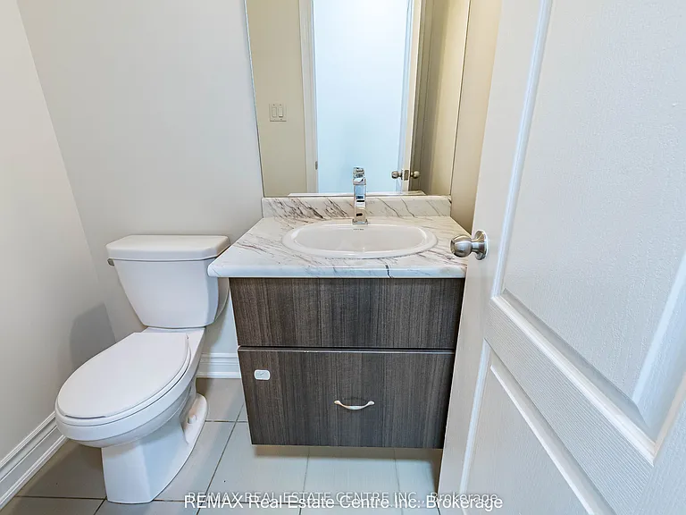 27 Lady Evelyn Cres — Photo 18
