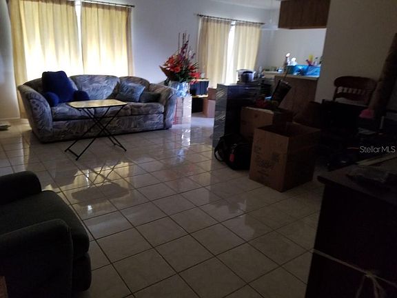 3rd image of 1112 Leone Dr E
