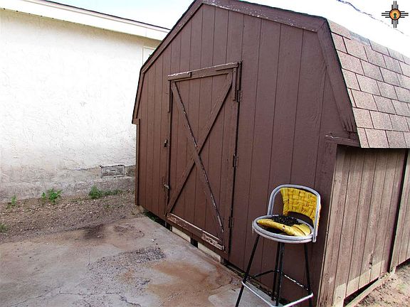4th image of 1722 S Avenue B