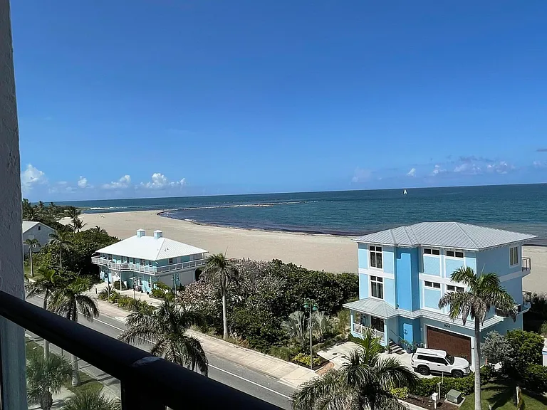355 S Ocean Dr #807 — Photo 22