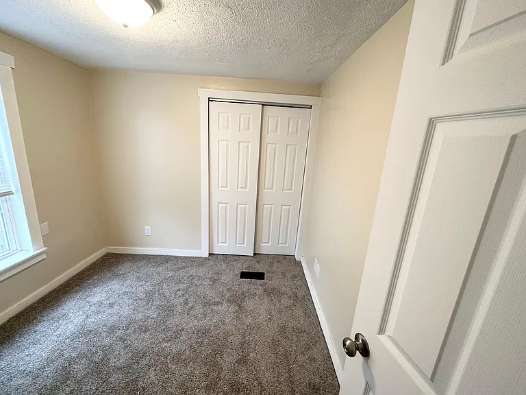 214 Myrtle Ave — Photo 8