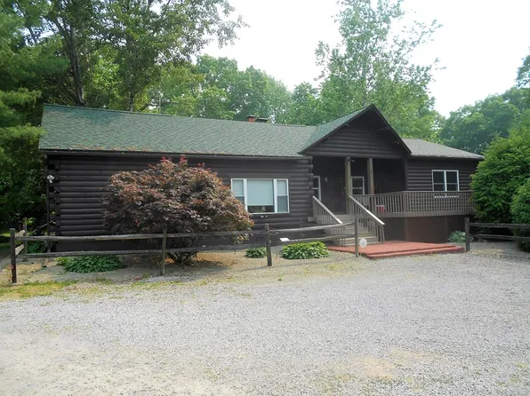 1077 Walley Run Dr, Leeper, PA 16233