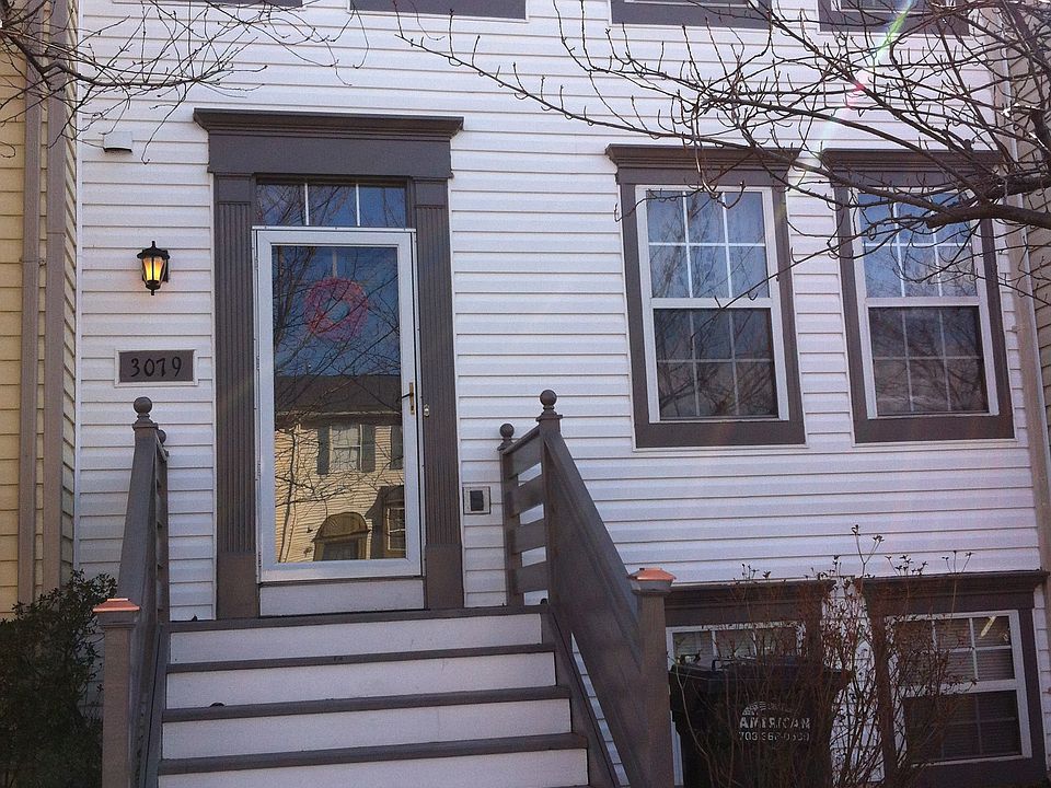 Front view (daytime)
