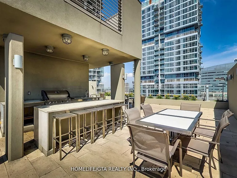 126 Simcoe St #307 — Photo 32