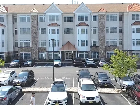 102 E Elizabeth Ave #112, Linden City, NJ 07036