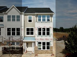 961 Parkstone Towne Blvd, Knightdale, NC 27545