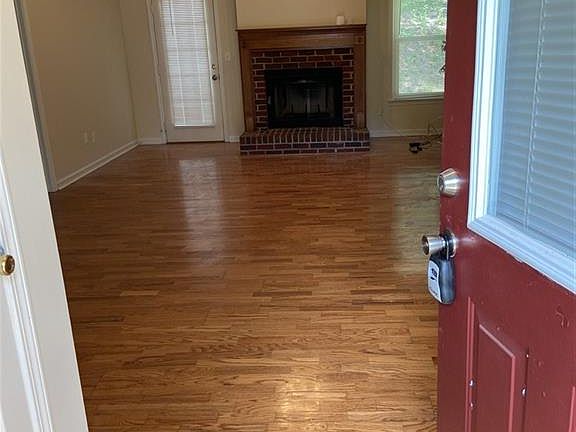 3rd image of 1941 Boone Pl
