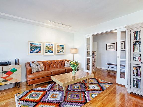 2nd image of 100 Bank St APT 4B