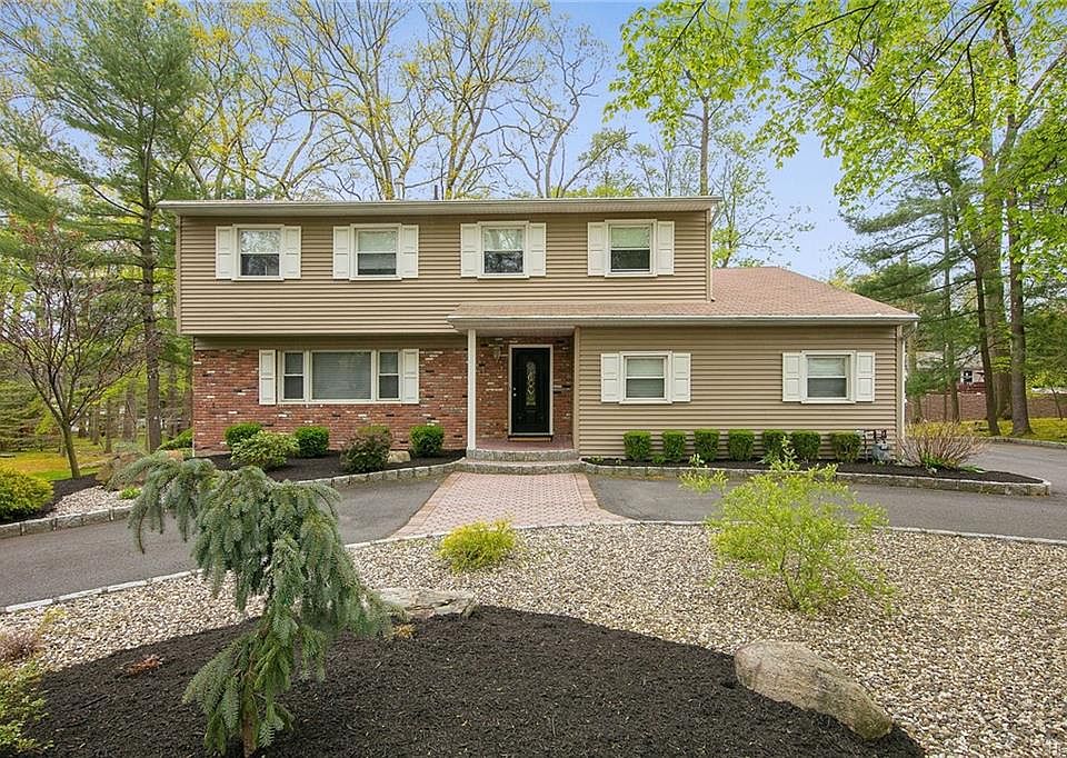 1st image of 41 Joan Dr