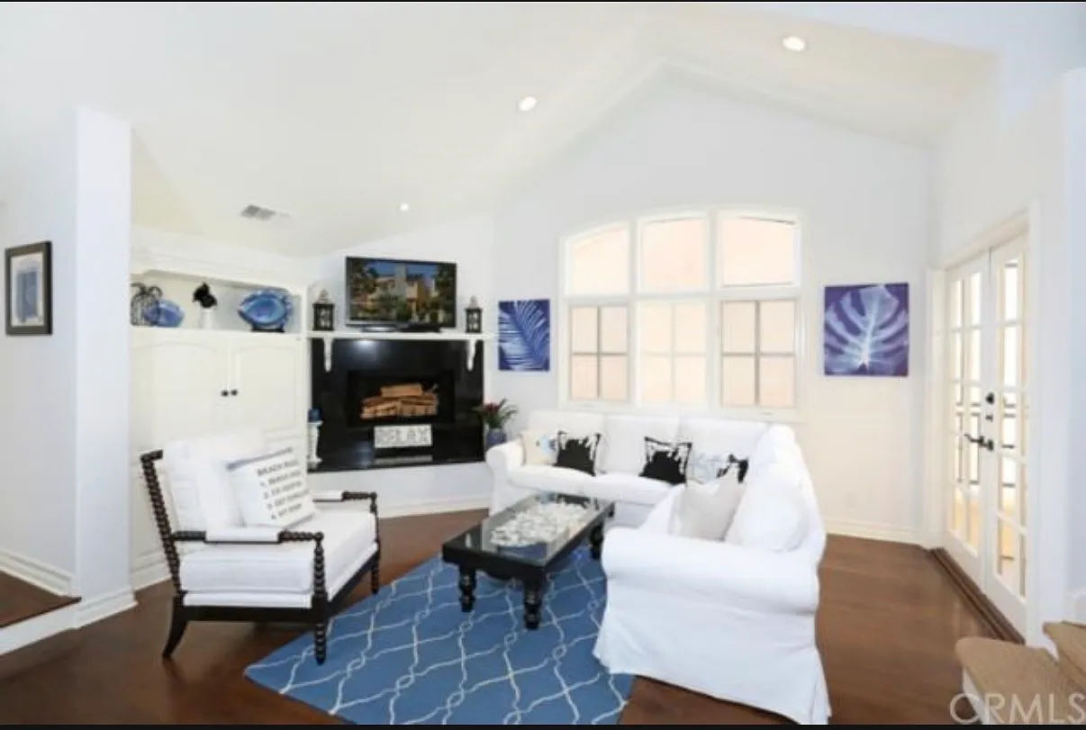 2 bed, 1400 sqft, $7,500 — Photo 3