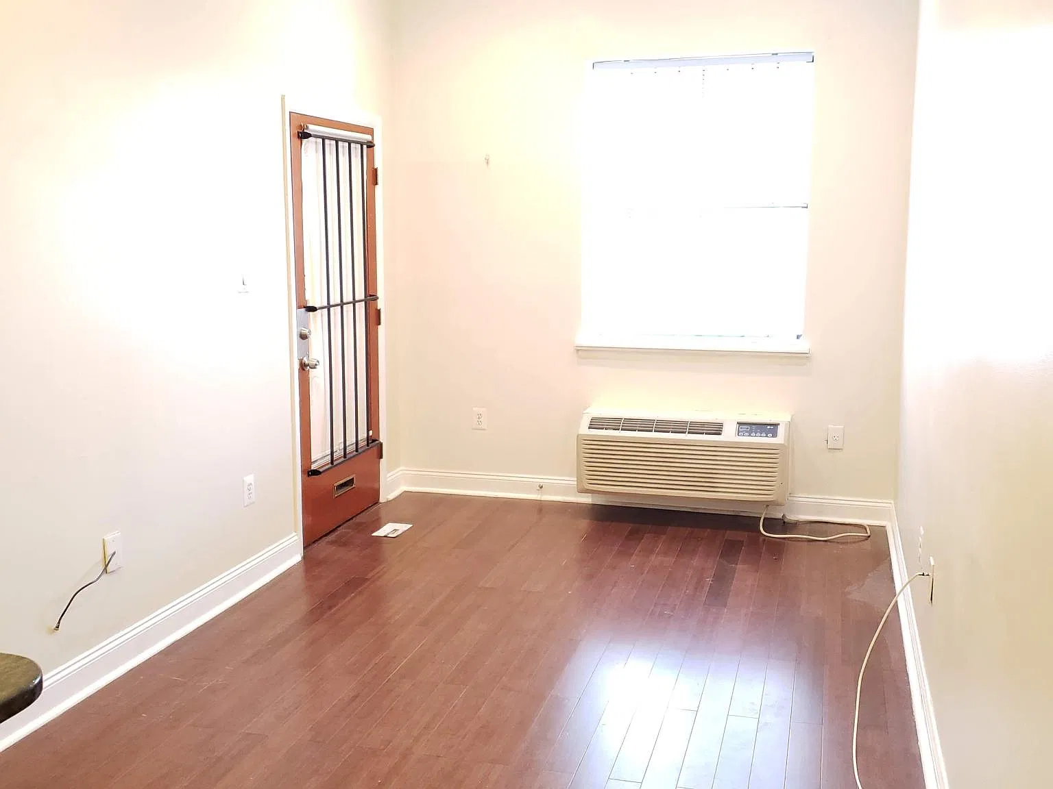 1 bed, $1,200 — Photo 4