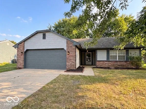 3323 Lauren Dr, Indianapolis, IN 46235