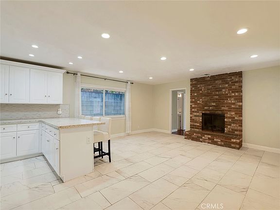 5th image of 1414 Thompson Ave