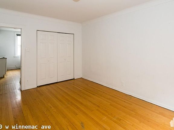 2nd image of 1910 W Winnemac Ave #614
