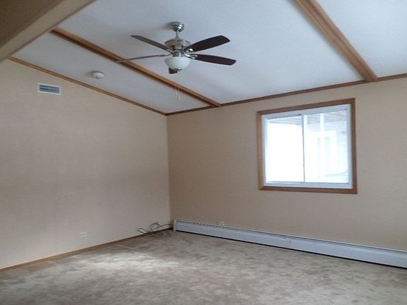 5th image of 315 E Elm St